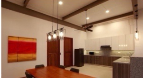 JJ Apartment dining and kitchen area